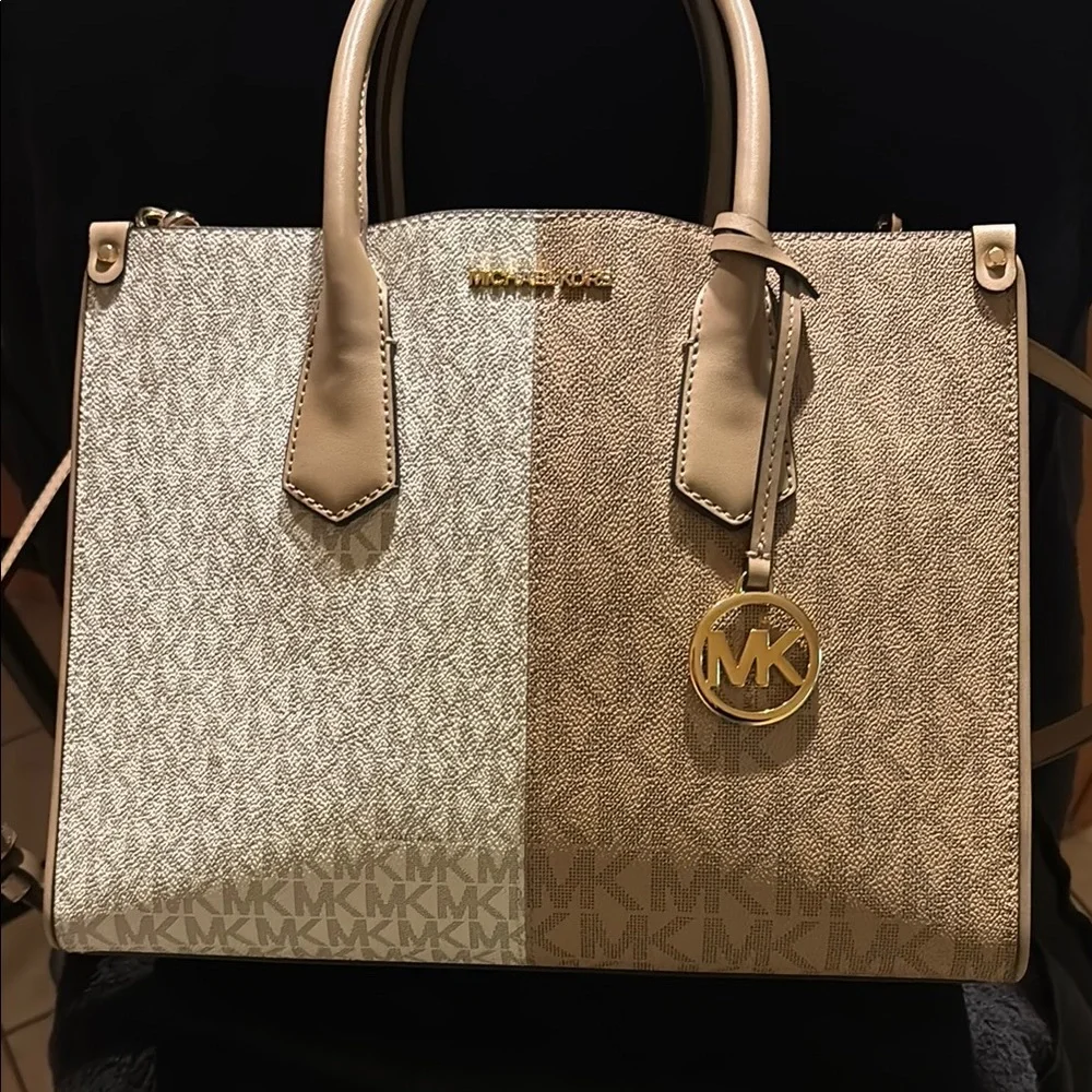 Michael Kors Beige Signature Tote Bag
